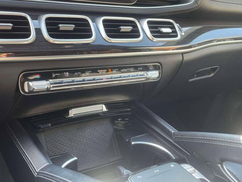 Used 2020 Mercedes-Benz GLS 450 4MATIC image 29
