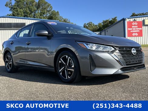 Used 2025 Nissan Sentra SV image 7