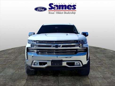 Used 2020 Chevrolet Silverado 1500 LTZ image 2