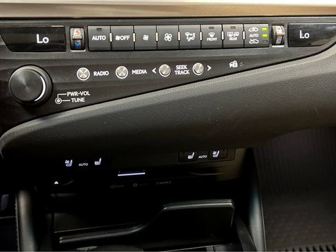 Used 2020 Lexus ES 350 w/ Premium Package FWD image 17