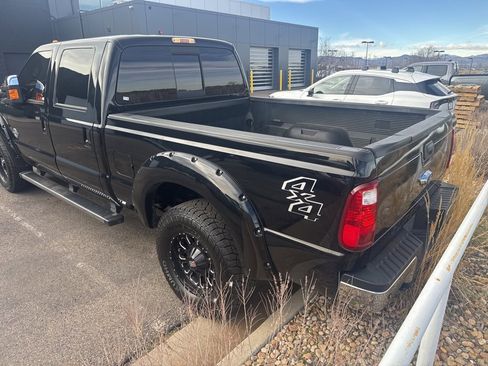 Used 2016 Ford F250 Lariat w/ Lariat Ultimate Package image 3