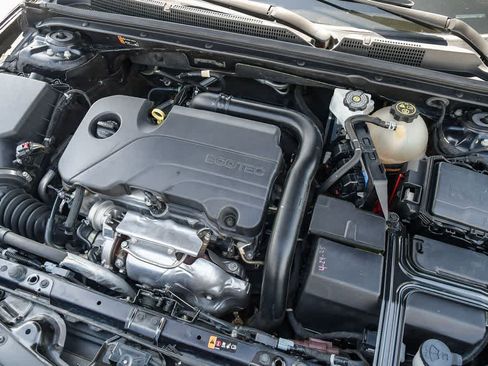 Used 2023 Chevrolet Malibu LT FWD image 27