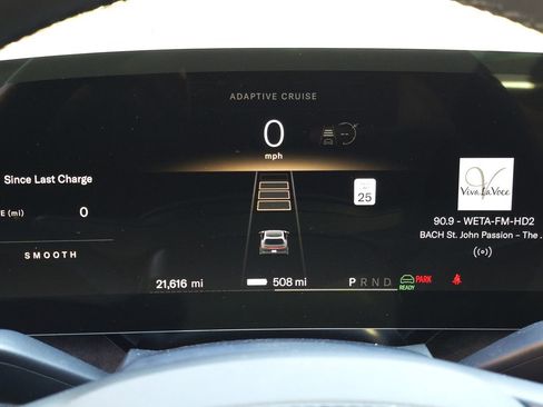 Used 2022 Lucid Air Grand Touring image 2