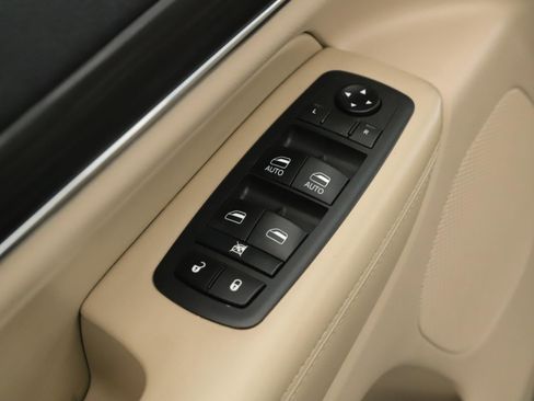 Certified 2019 Jeep Grand Cherokee Limited image 7