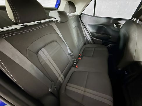 Used 2024 Hyundai Venue SEL FWD image 33