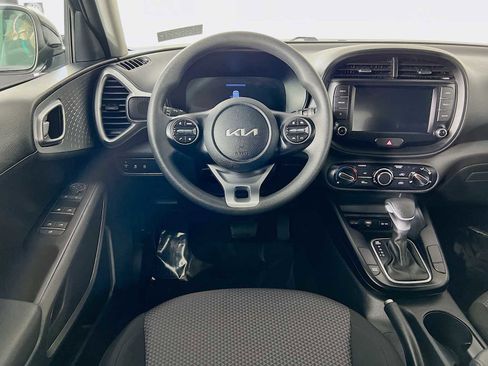 Used 2024 Kia Soul LX w/ Option Group 015 image 21