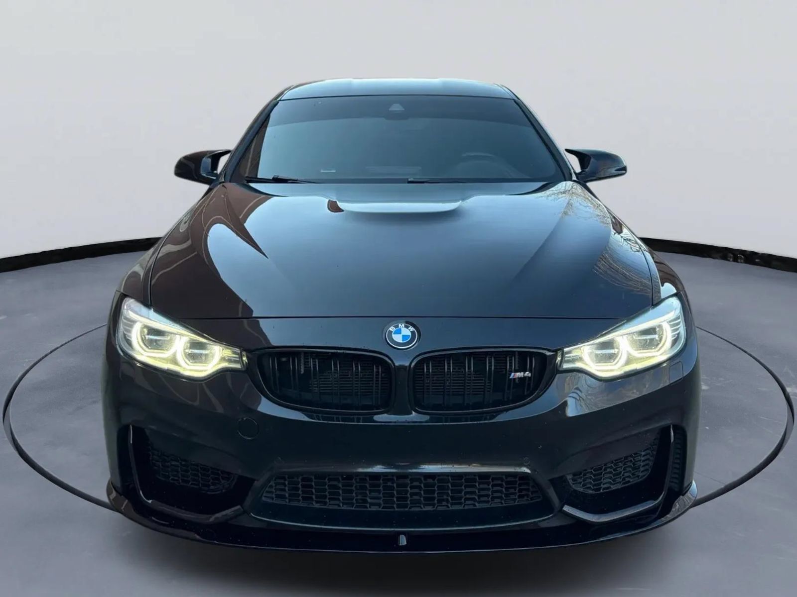 Used 2015 BMW M4 Coupe RWD image 1