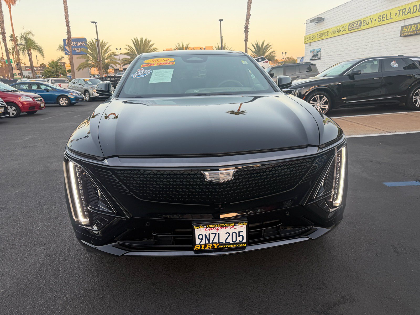 Used 2024 Cadillac Lyriq Sport AWD/4WD image 8