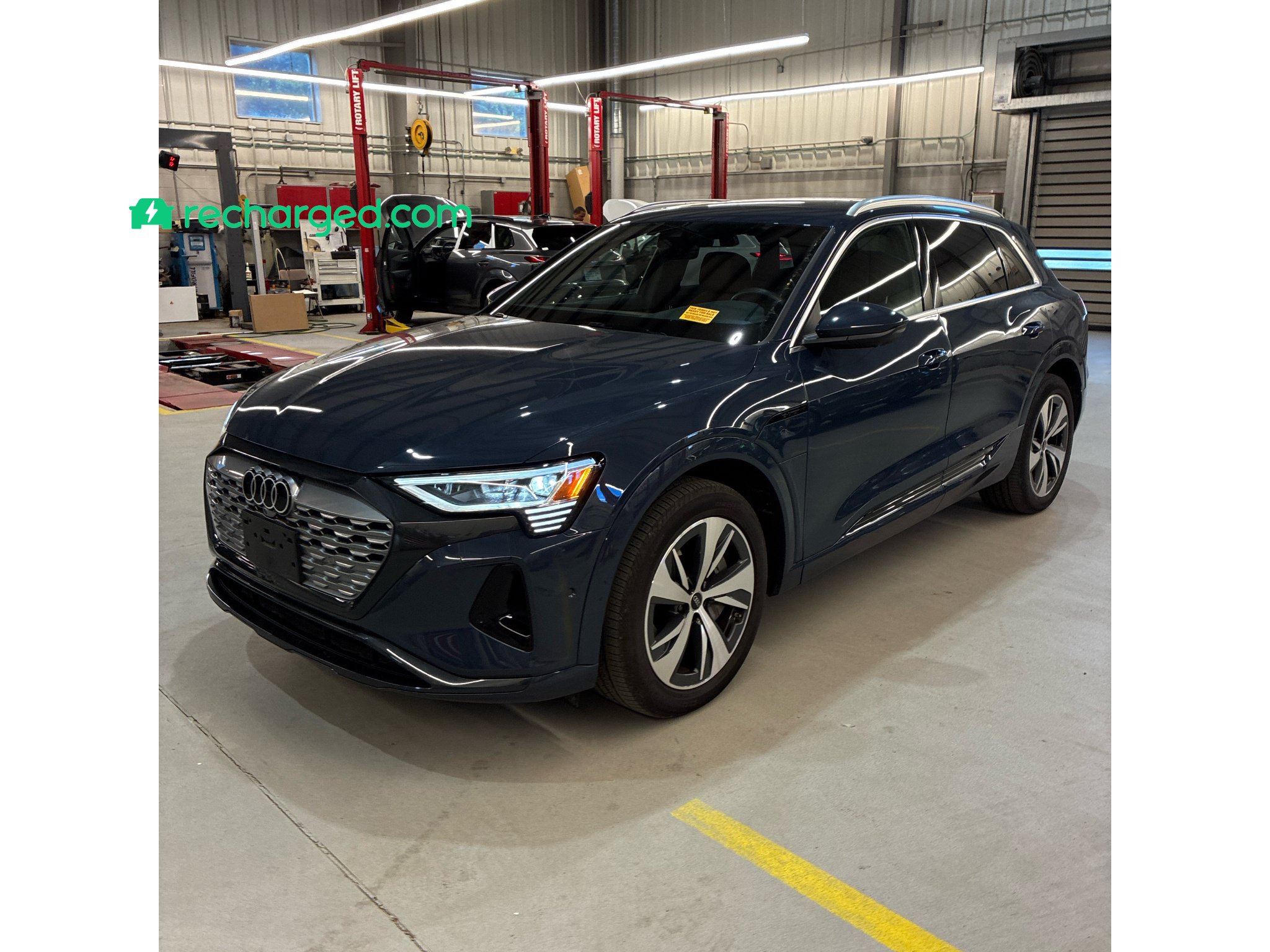 Used 2024 Audi Q8 e-tron Premium Plus AWD/4WD image 1