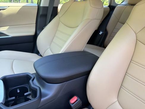 Used 2025 Toyota RAV4 XLE Premium FWD image 21
