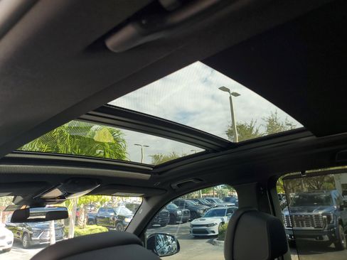 Used 2023 BMW X5 M50i w/ Executive Package image 14