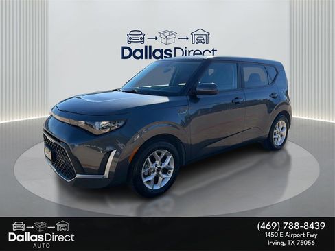 Used 2023 Kia Soul LX w/ Option Group 015 image 2