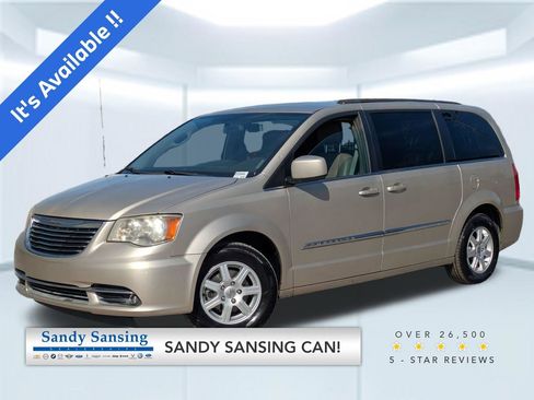 Used 2012 Chrysler Town & Country Touring w/ Entertainment Group #1 image 1