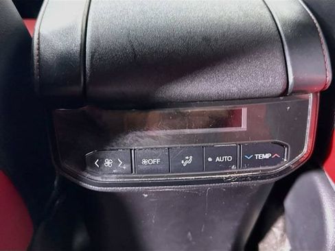 Used 2023 Toyota Highlander XSE FWD image 25