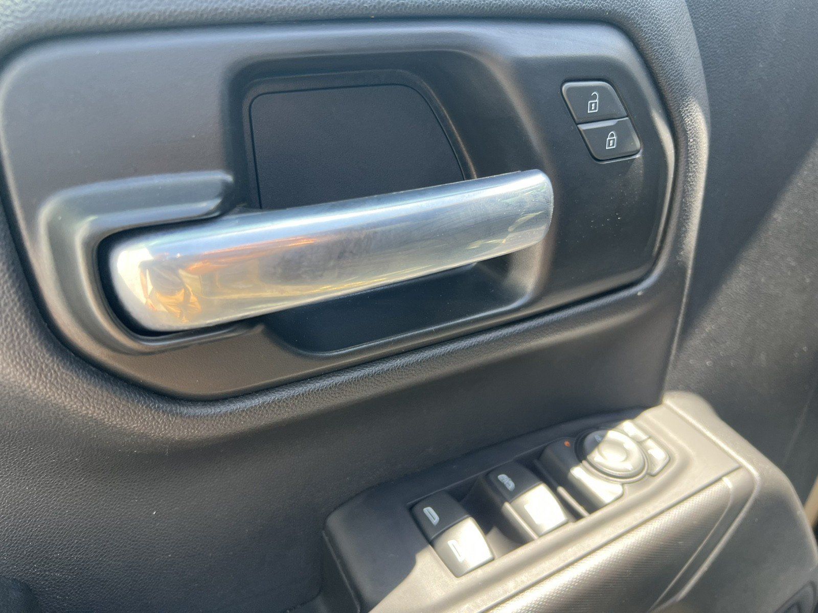 Used 2022 Chevrolet Silverado 1500 Custom Trail Boss AWD/4WD image 14