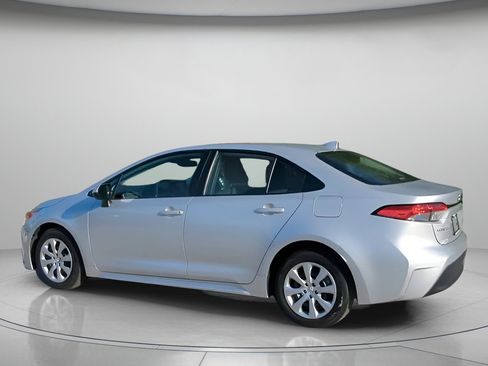 Used 2024 Toyota Corolla LE image 17