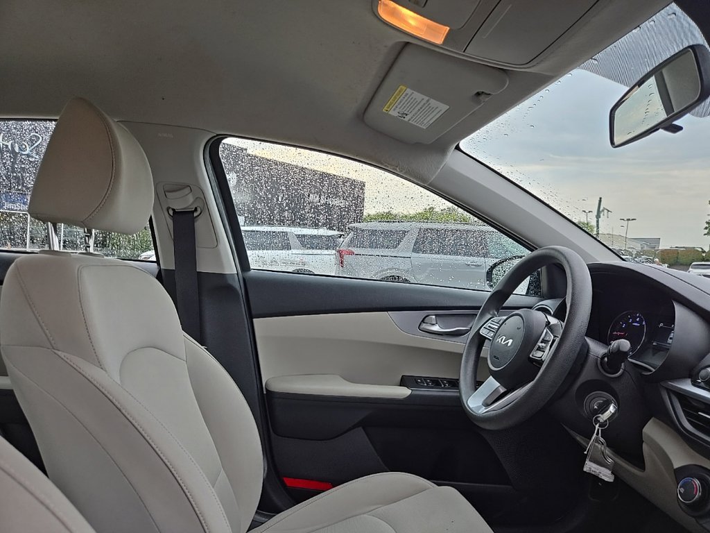 Used 2023 Kia Forte LXS FWD image 33