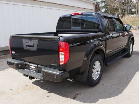 Used 2019 Nissan Frontier SV w/ Value Truck Package image 7