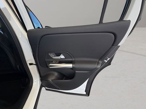 Used 2023 Mercedes-Benz GLA 250 4MATIC image 35