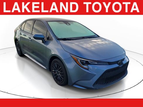 Used 2021 Toyota Corolla LE FWD image 1
