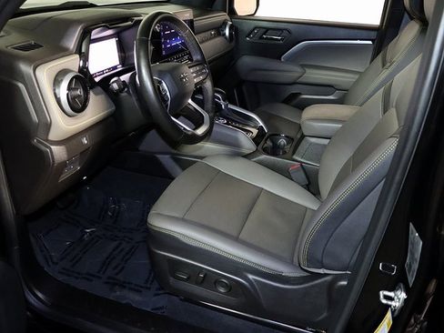 Used 2024 Chevrolet Colorado ZR2 w/ ZR2 Convenience Package III image 14