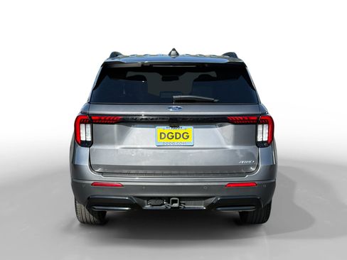 Used 2025 Ford Explorer ST-Line AWD/4WD image 4