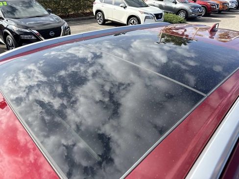 Certified 2025 Nissan Rogue Platinum image 35