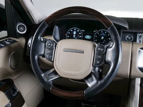 Used 2017 Land Rover Range Rover Supercharged image 12