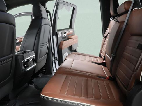 Used 2024 GMC Sierra 2500 Denali Ultimate image 25