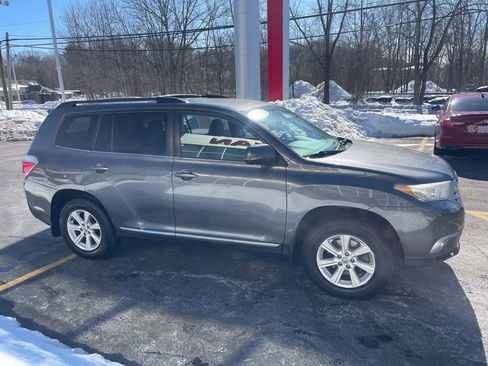 Used 2012 Toyota Highlander 4WD w/ Tech Pkg image 6