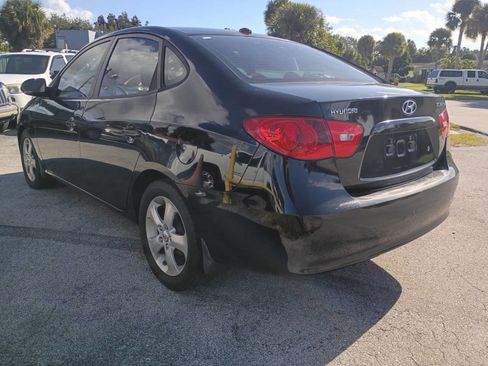 Used 2008 Hyundai Elantra SE image 2