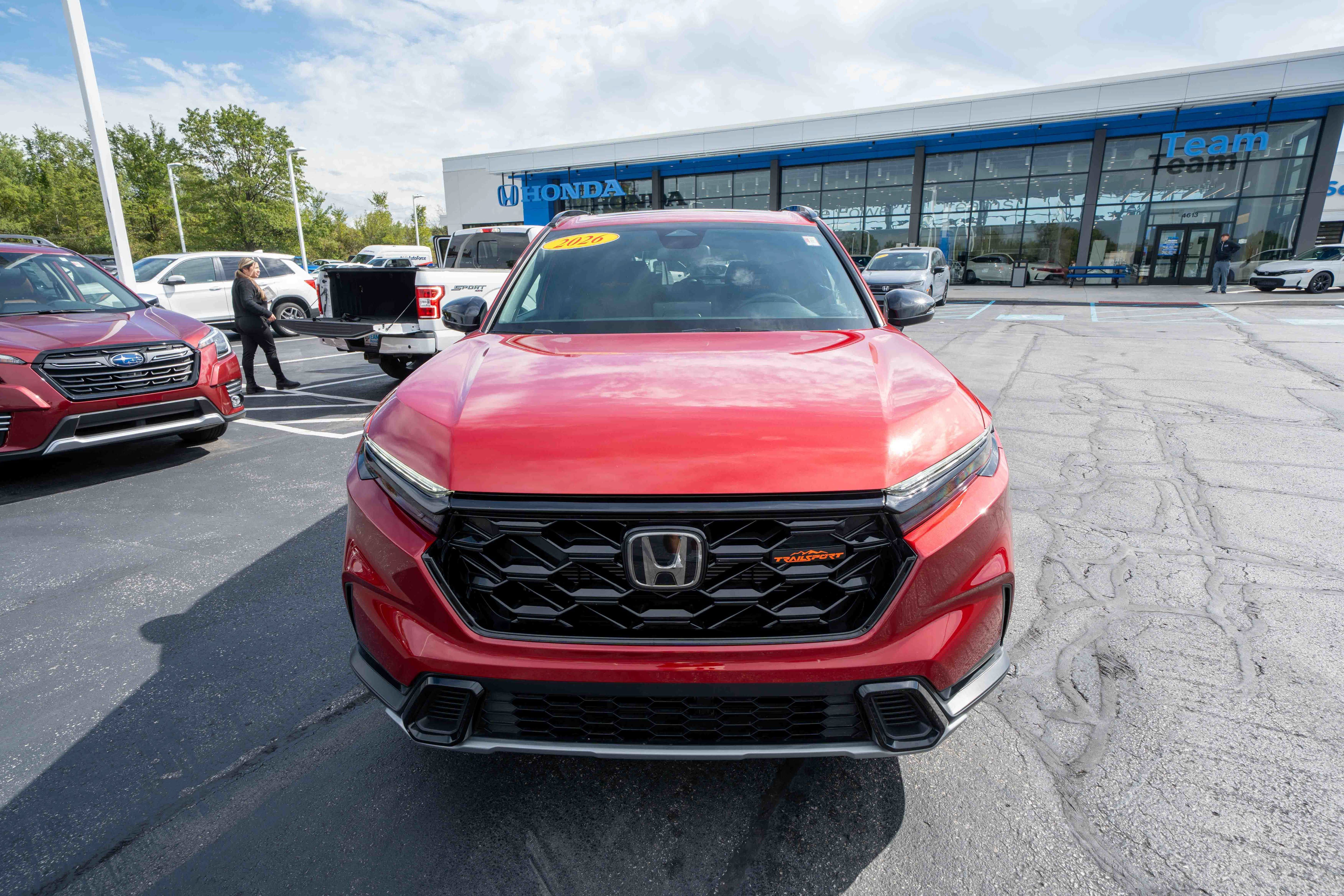 Used 2026 Honda CR-V TrailSport image 2