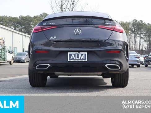 Used 2025 Mercedes-Benz GLC 300 4MATIC w/ AMG Line image 6