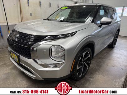 Used 2023 Mitsubishi Outlander SE