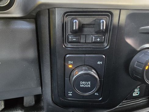 Used 2023 Ford F350 XLT w/ 360-Degree Camera Package image 22