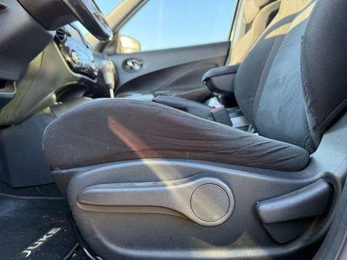 Used 2015 Nissan Juke SV w/ Technology Package image 9