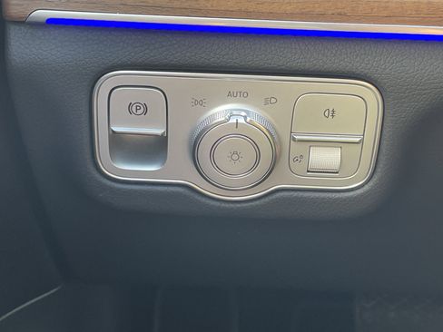 Certified 2025 Mercedes-Benz GLE 350 4MATIC image 24