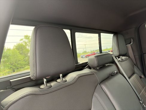 Used 2026 Chevrolet Silverado 1500 High Country w/ High Country Premium Package AWD/4WD image 16