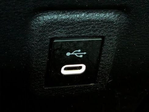 Used 2023 Toyota Corolla LE FWD image 28