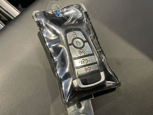 Used 2024 Ford F150 Raptor AWD/4WD image 48