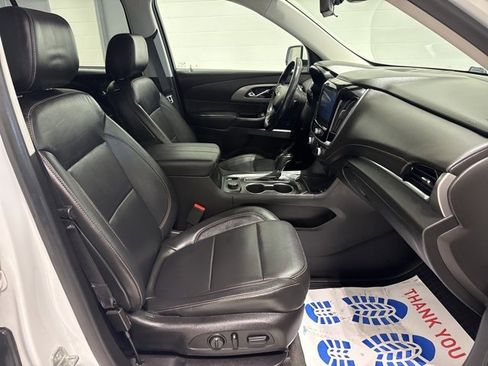 Used 2019 Chevrolet Traverse RS image 13