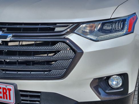 Used 2021 Chevrolet Traverse Premier w/ Redline Edition FWD image 7