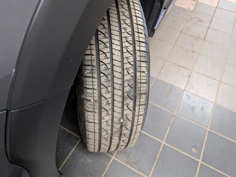 Used 2025 Subaru Outback Premium image 32