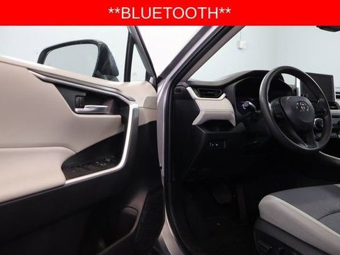 Used 2024 Toyota RAV4 XLE image 10