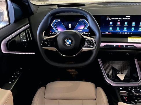 Certified 2025 BMW X3 xDrive30i w/ Premium Package image 6