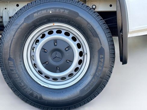 New 2025 Mercedes-Benz Sprinter 2500 image 26