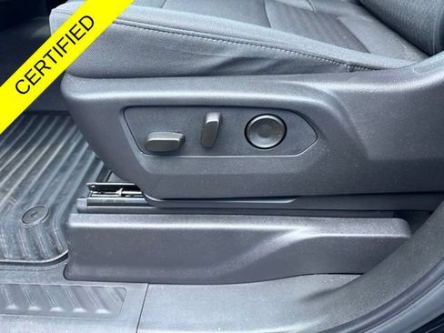 Used 2026 Chevrolet Silverado 1500 Custom AWD/4WD image 11