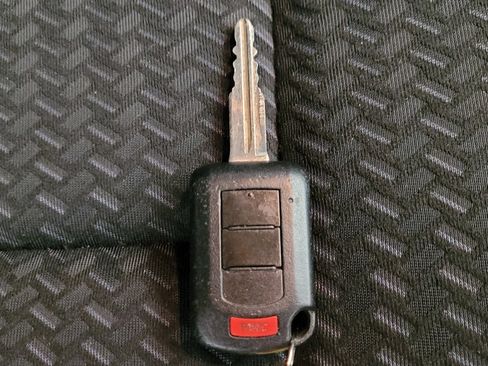 Used 2020 Mitsubishi Eclipse Cross ES AWD/4WD image 32
