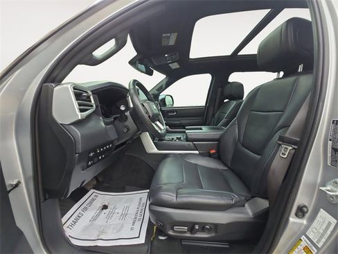 Used 2022 Toyota Tundra Platinum image 9