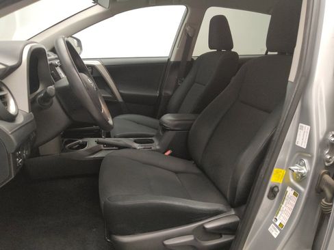 Used 2017 Toyota RAV4 LE image 17